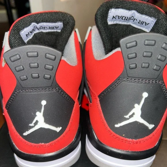 WORN 1x still looks BRAND NEWWMNS “fire red grey black Jordan 4s”